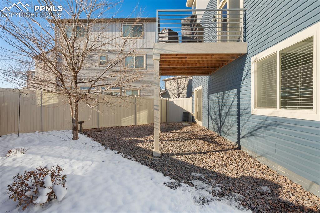 Image 34 of 36: Side of Structure