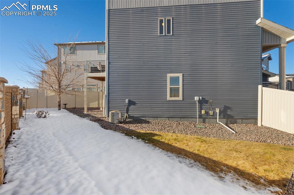 Image 35 of 36: Side of Structure