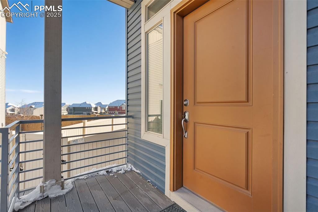 Image 5 of 36: Entry