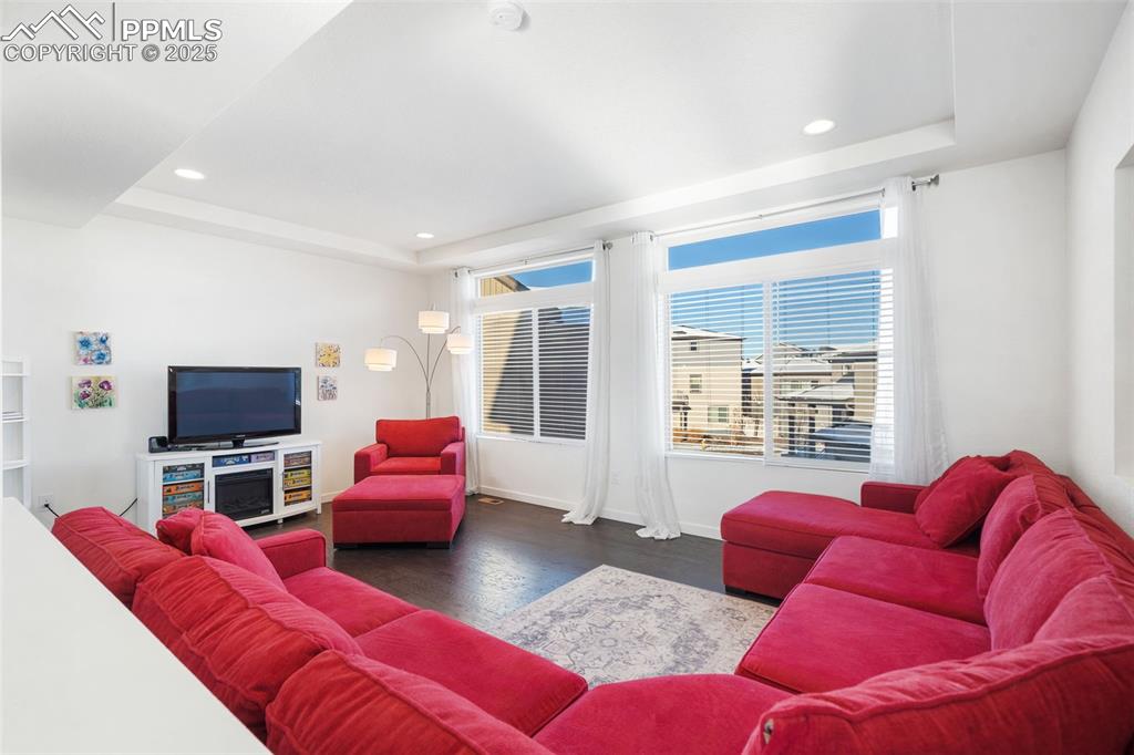 Image 6 of 36: Living Room