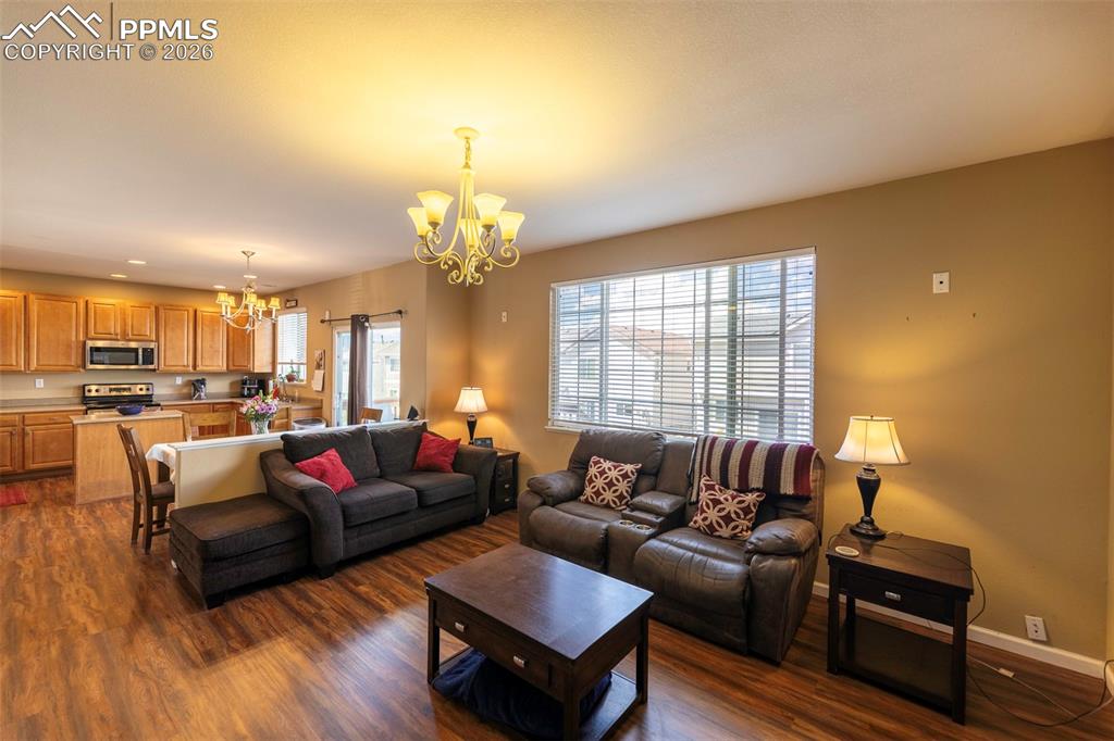 Image 13 of 50: Living Room