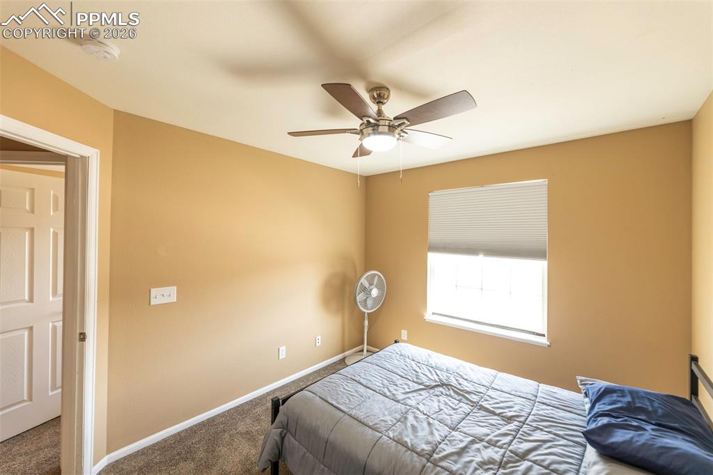 Image 28 of 50: Bedroom