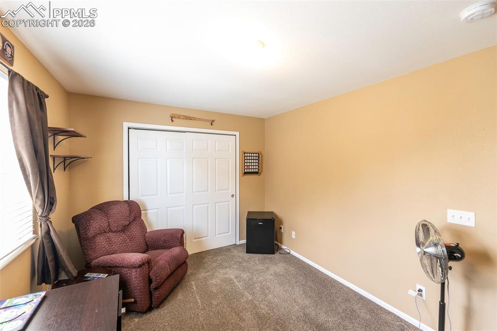 Image 35 of 50: Sitting Room