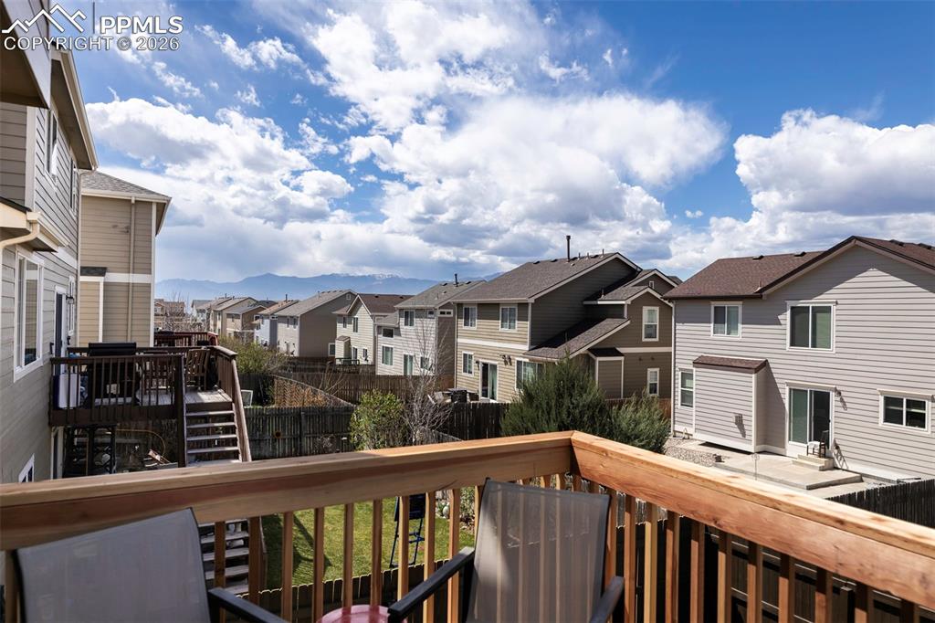 Image 45 of 50: Deck