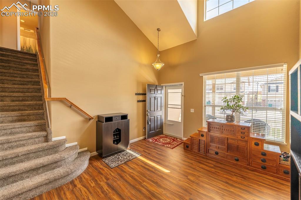 Image 5 of 50: Entry