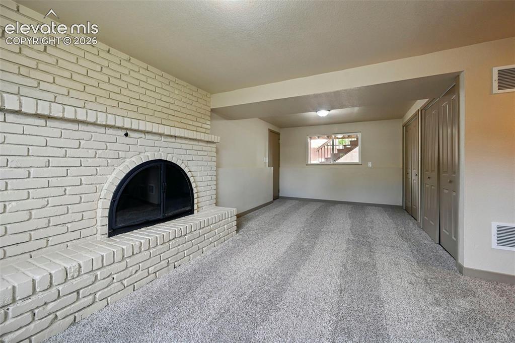 Image 7 of 16: Living Room
