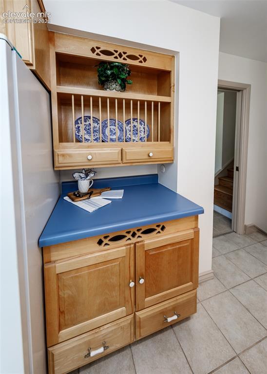 Image 17 of 45: Kitchen
