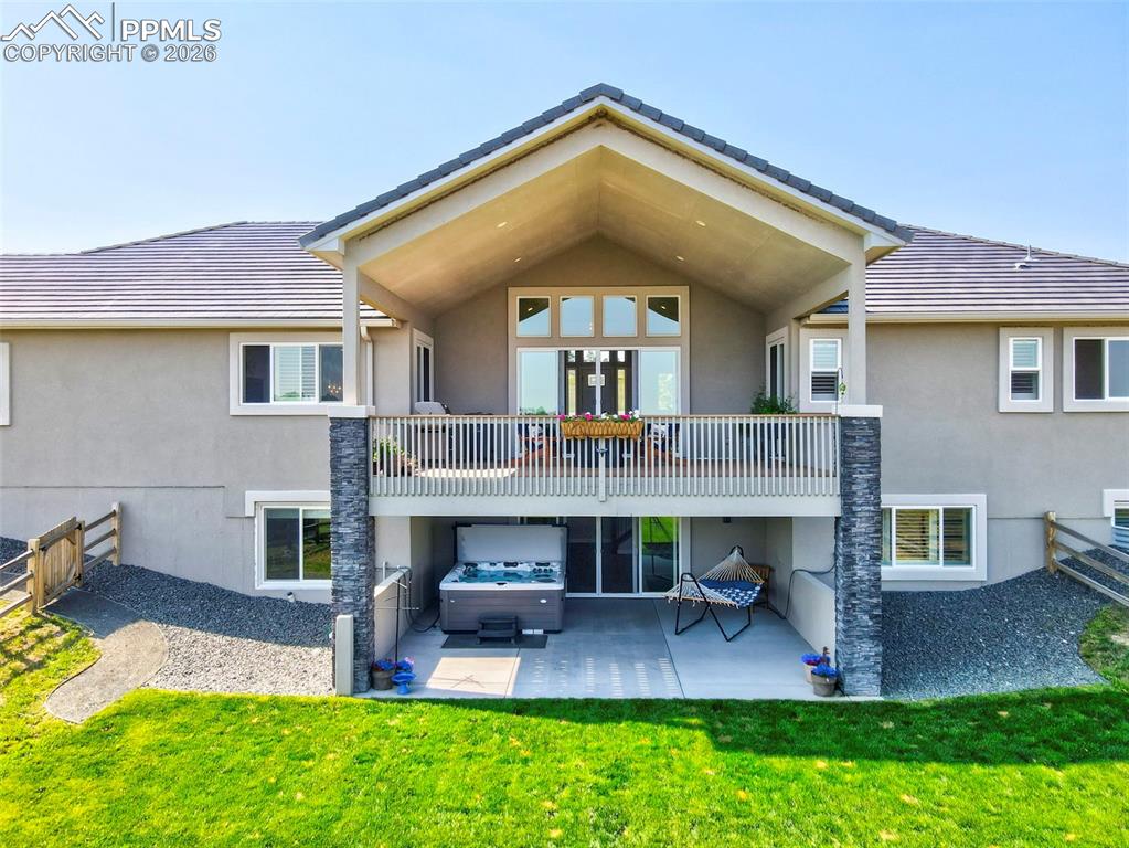 Image 29 of 43: Back of Structure