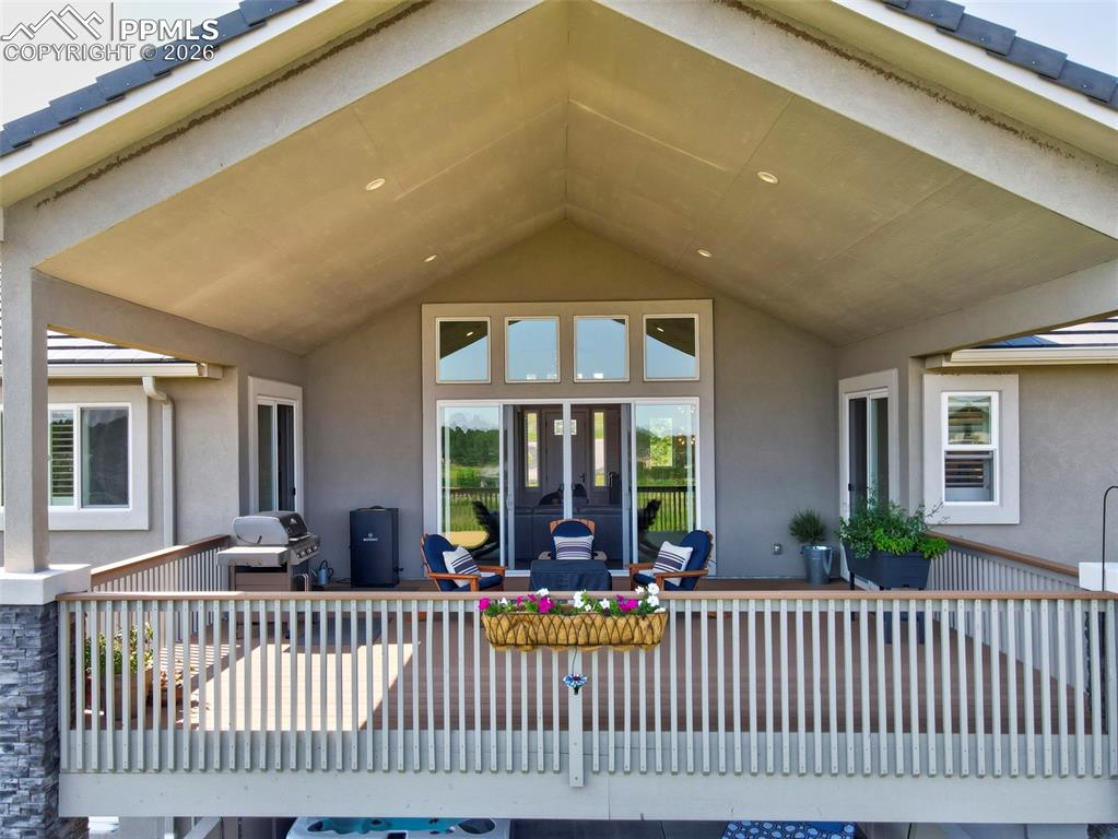 Image 30 of 43: Back of Structure