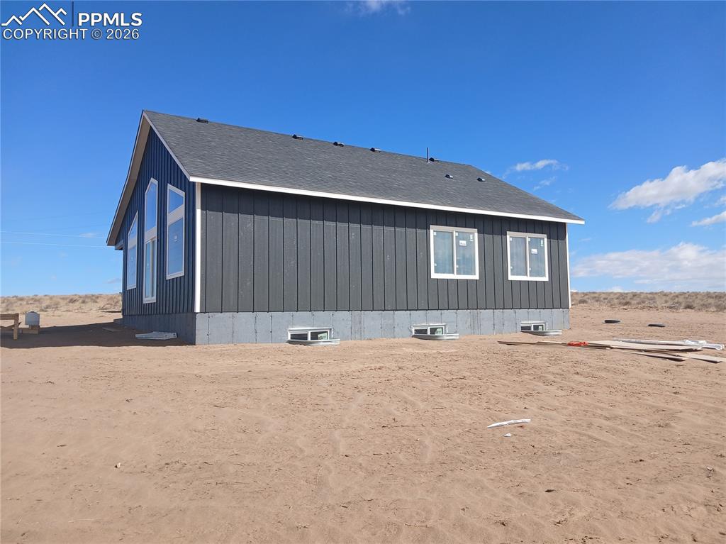 Image 41 of 42: Side of Structure