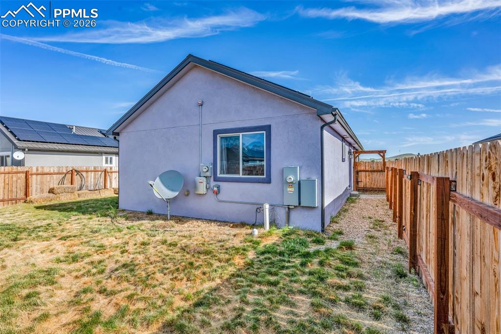 Image 26 of 44: Side of Structure