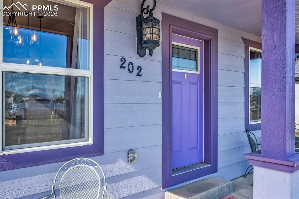 Image 4 of 44: Entry