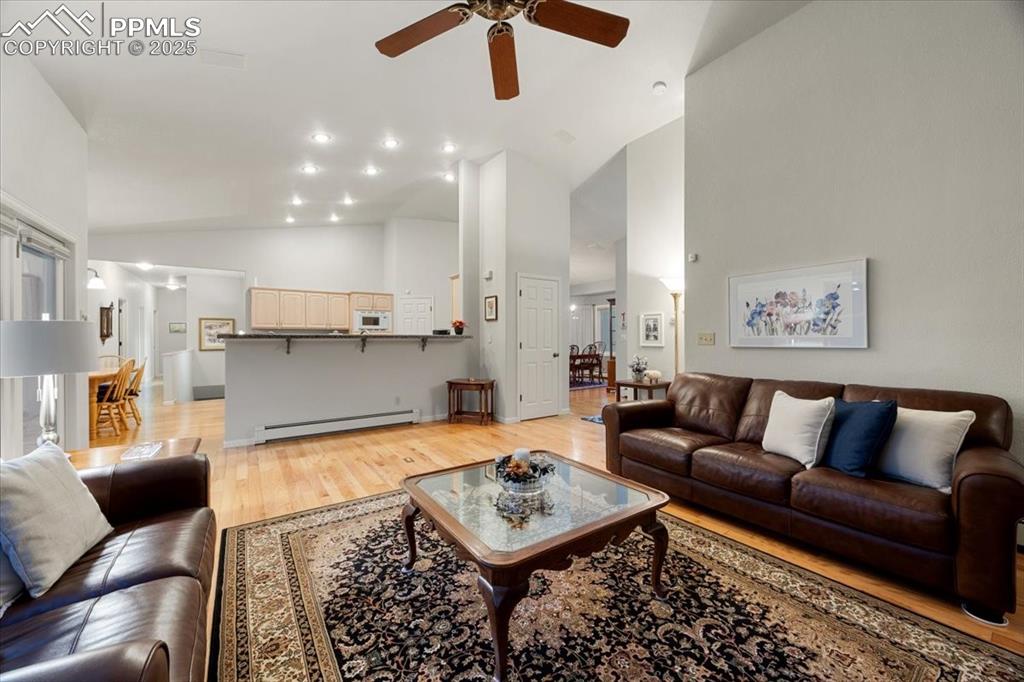 Image 9 of 50: Open site lines makes this great room the perfect space for family gatherin