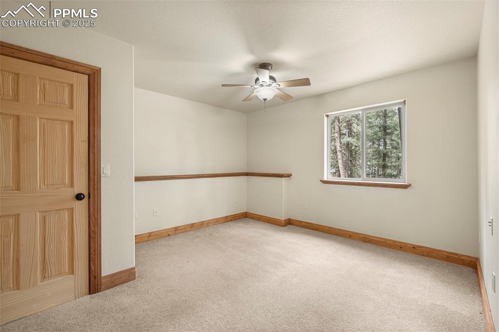 Image 32 of 43: Bedroom