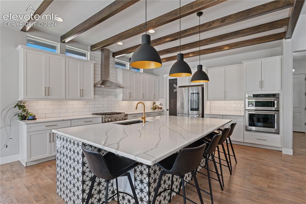 Image 11 of 45: Kitchen