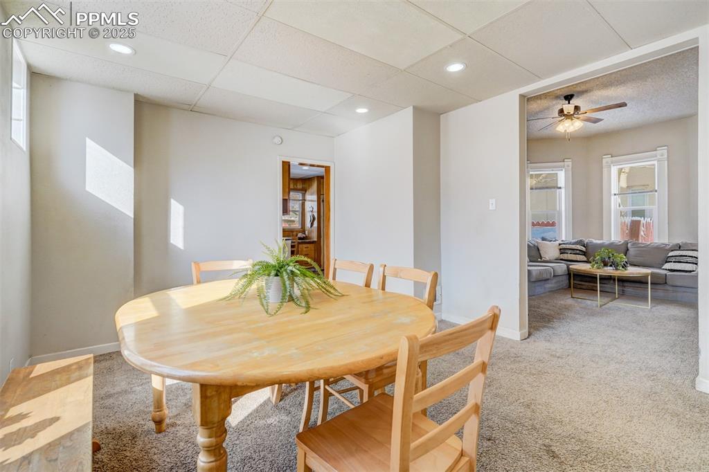 Image 3 of 17: Dining Area