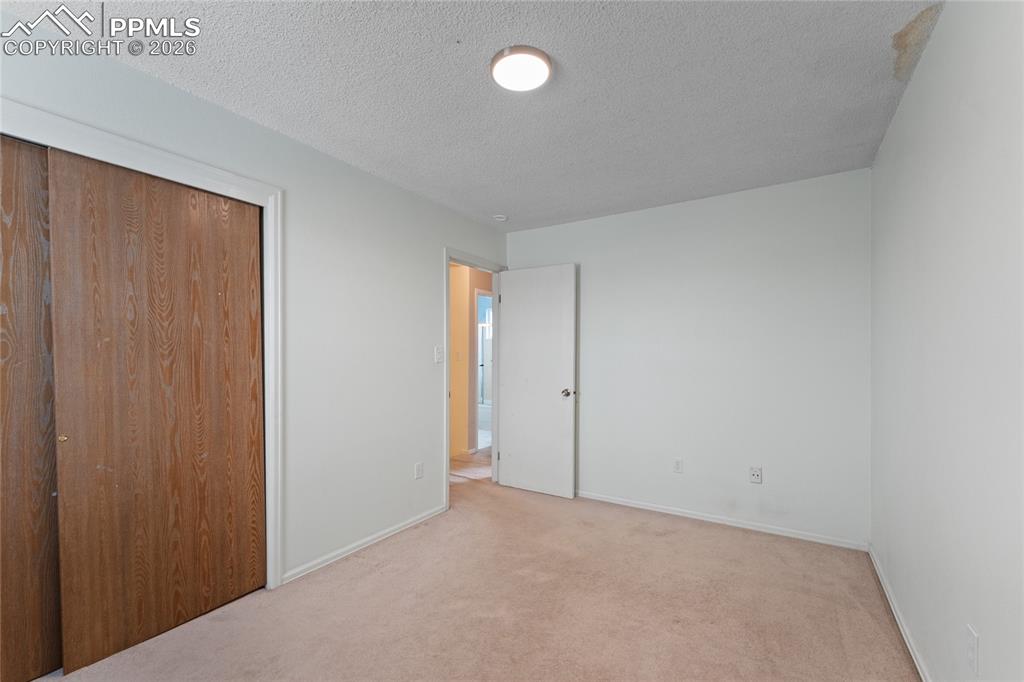 Image 23 of 41: Bedroom