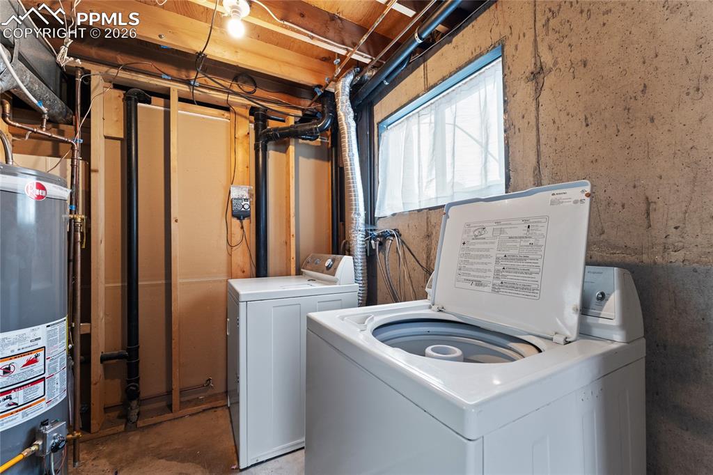 Image 35 of 41: Laundry