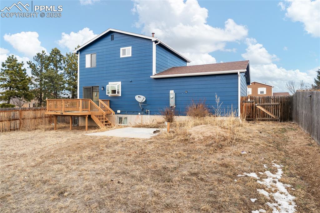 Image 41 of 41: Back of Structure