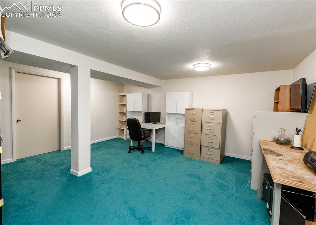 Image 24 of 45: Perfect for hobbies or storage