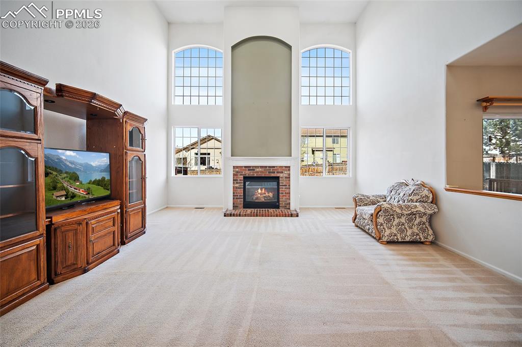 Image 11 of 29: Family Room