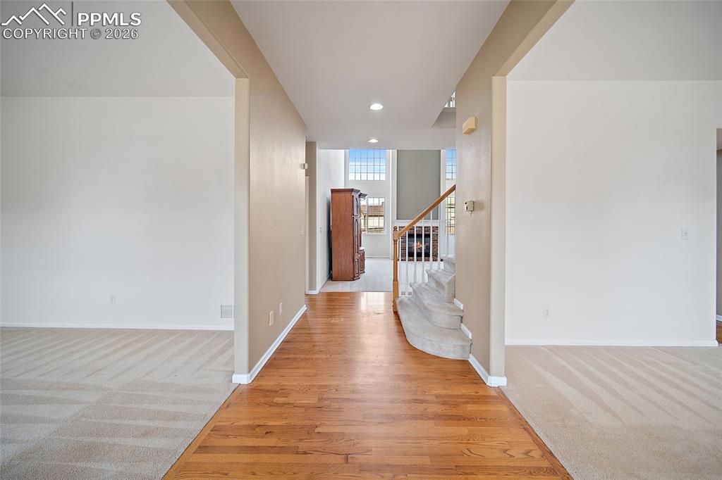 Image 3 of 29: Hallway entry