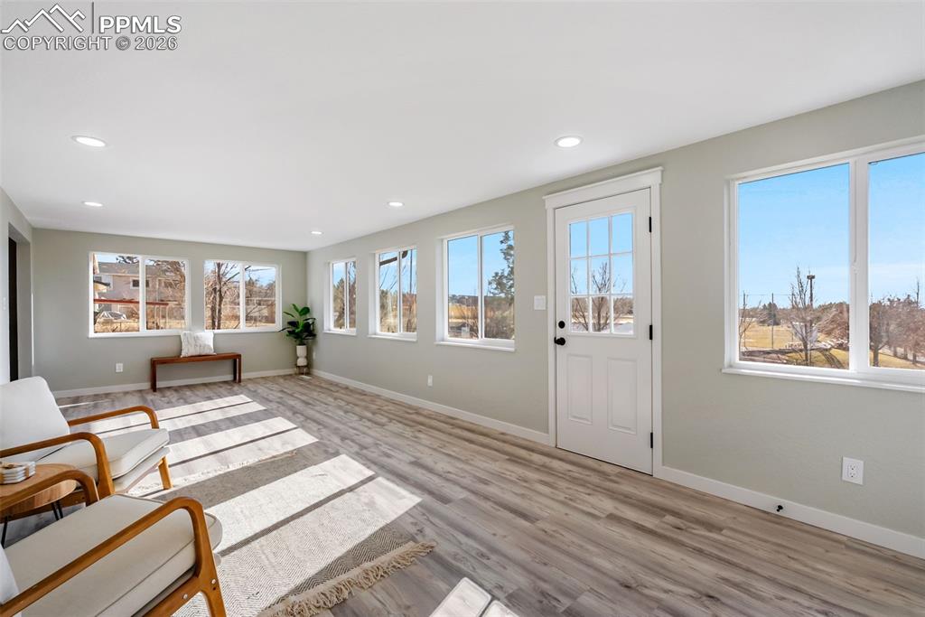 Image 20 of 47: Sitting Room