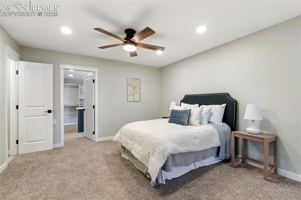 Image 23 of 47: Bedroom