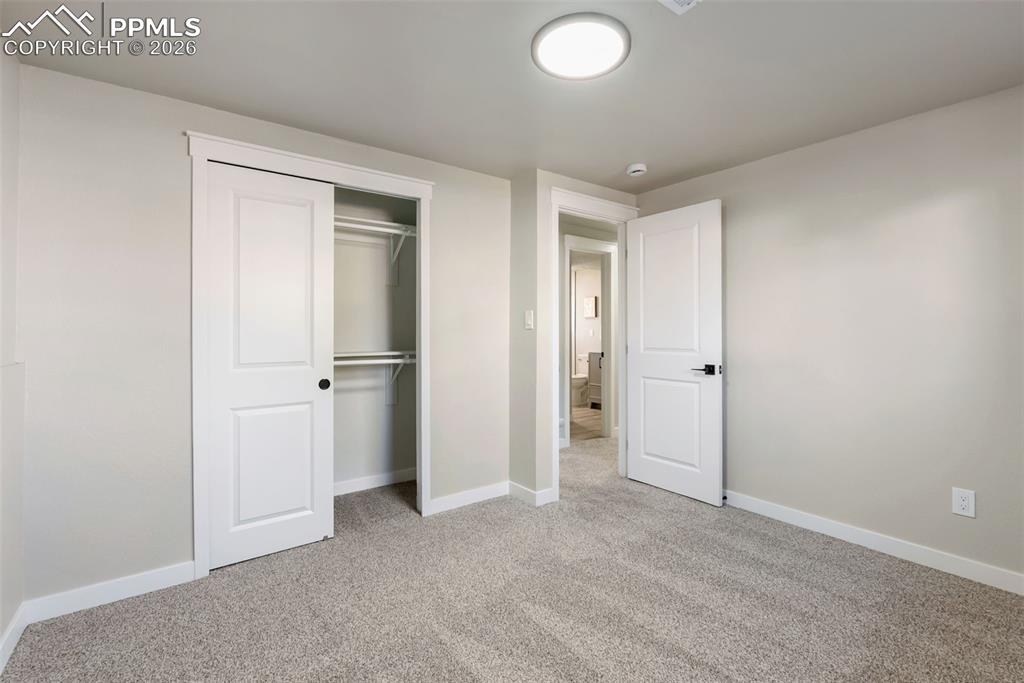 Image 39 of 47: Bedroom