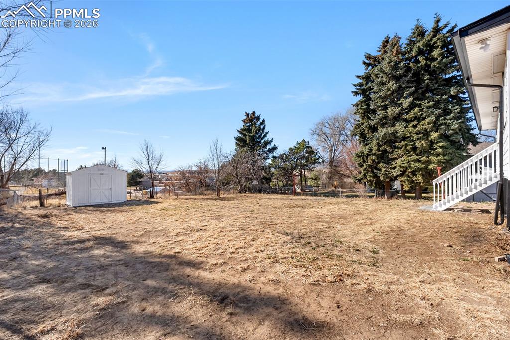 Image 47 of 47: Yard