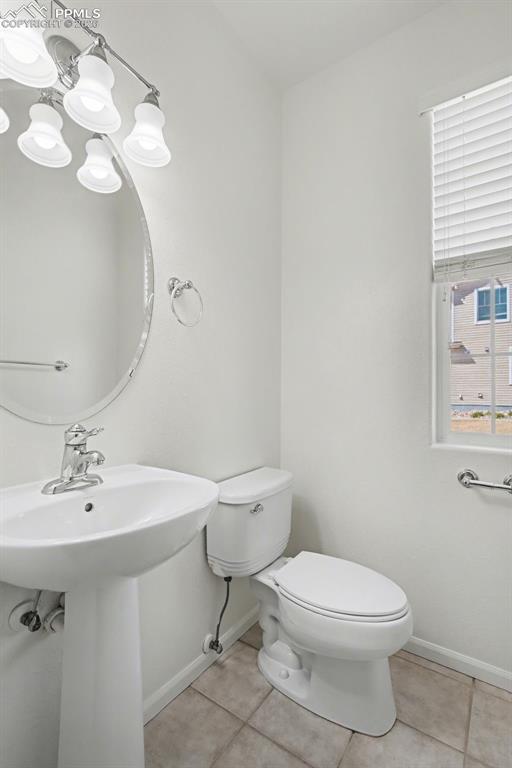 Image 11 of 28: Bathroom