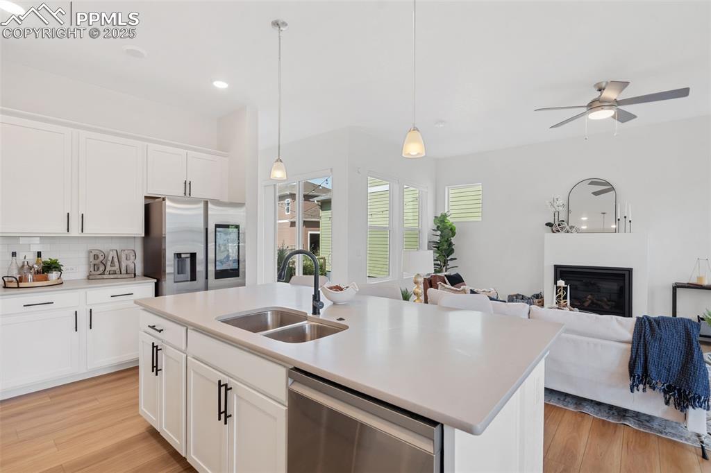 Image 6 of 42: Kitchen
