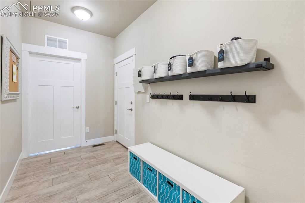 Image 28 of 44: Mud Room