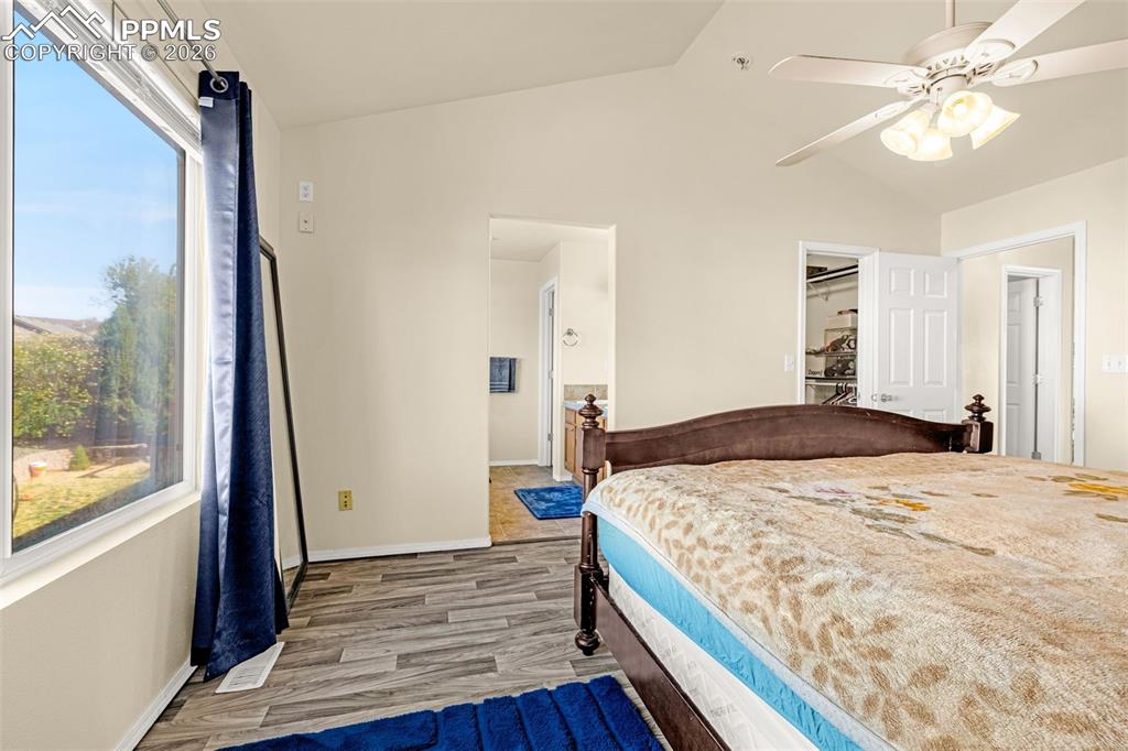 Image 15 of 39: Bedroom