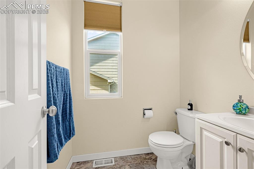 Image 5 of 39: Bathroom