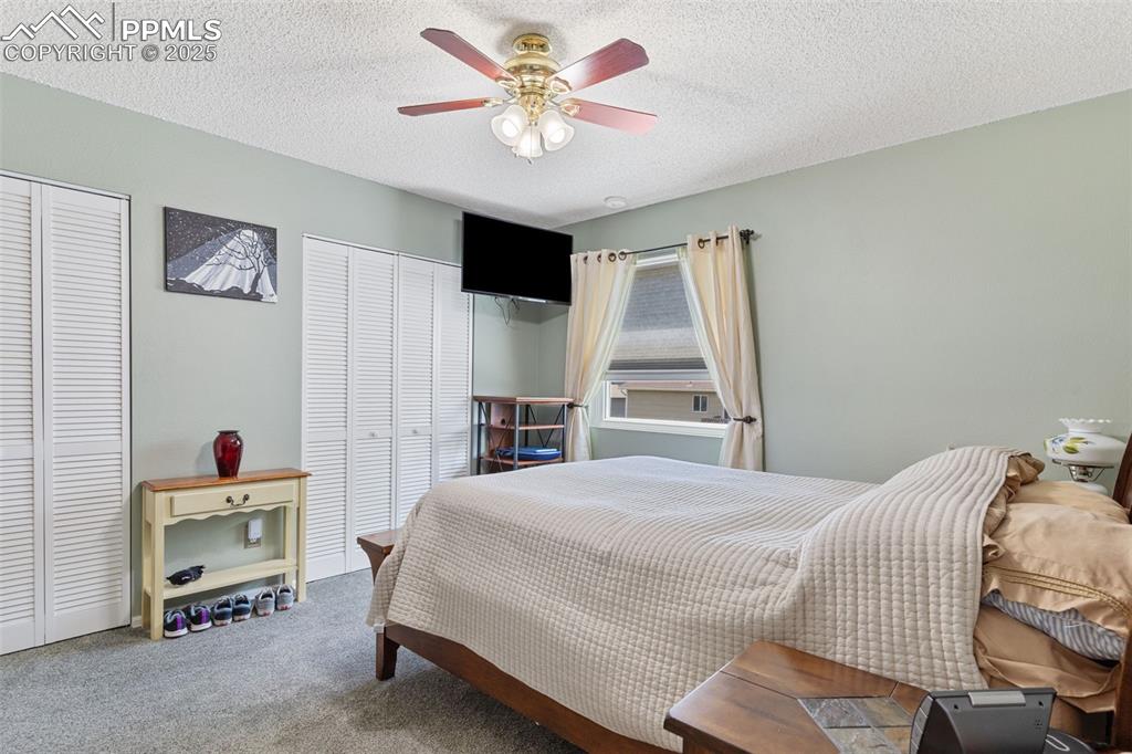 Image 15 of 37: Bedroom