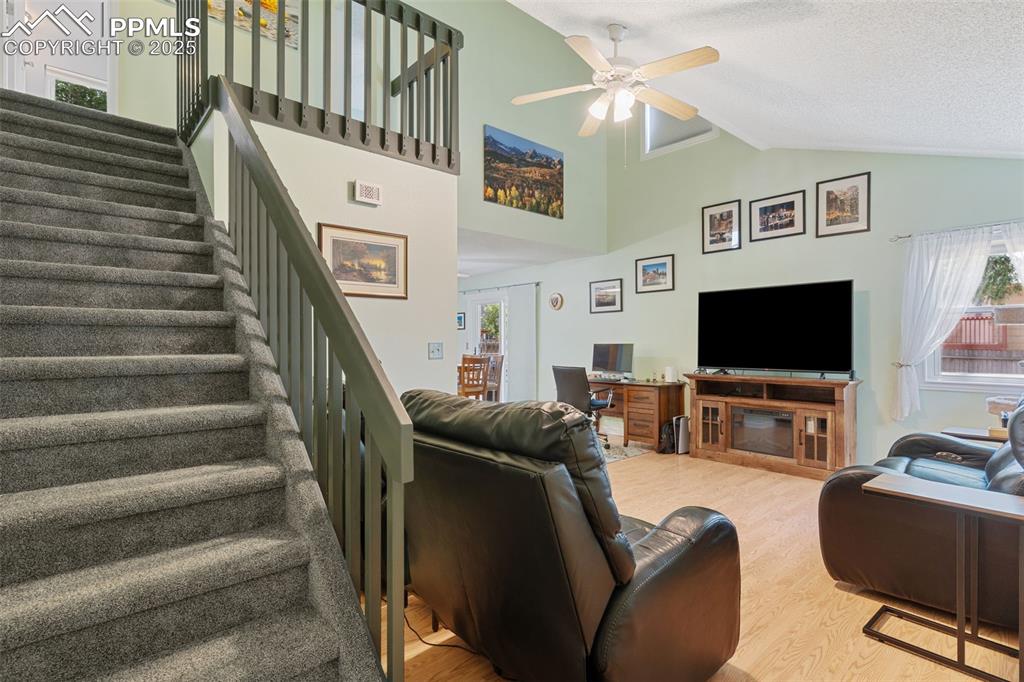 Image 4 of 37: Living Room