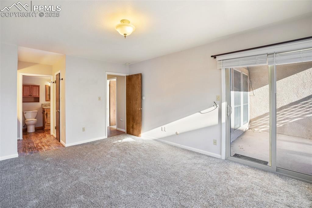 Image 27 of 41: Bedroom