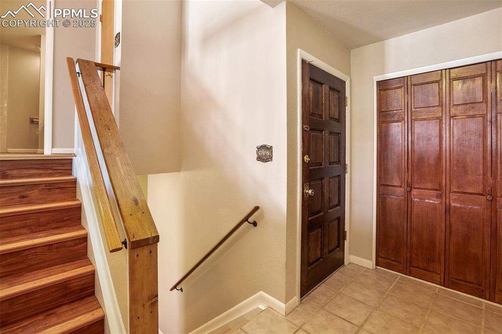 Image 3 of 41: Entry