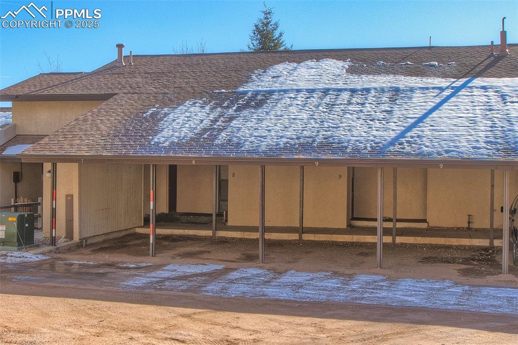 Image 41 of 41: Parking