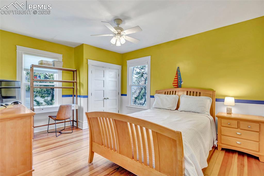 Image 25 of 50: Bedroom #3