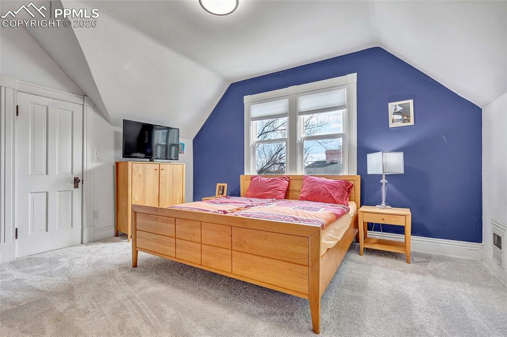 Image 28 of 50: 3rd Floor Bedroom #1