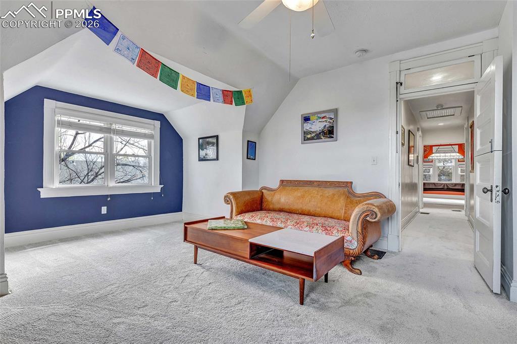 Image 29 of 50: 3rd Floor Living Room