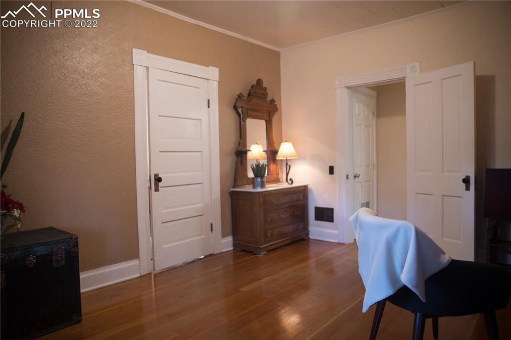 Listing 3519530, Image 2 of 25