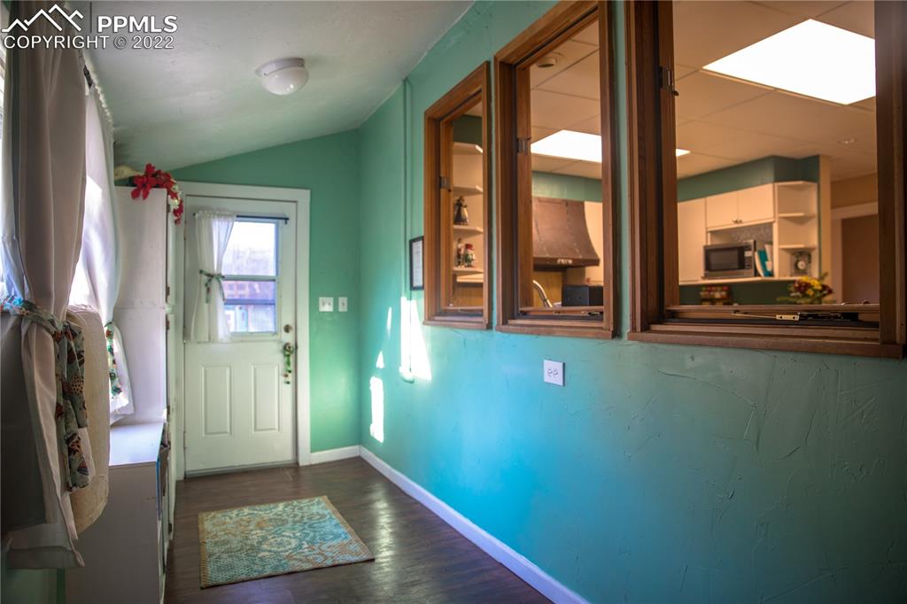 Listing 3519530, Image 3 of 25