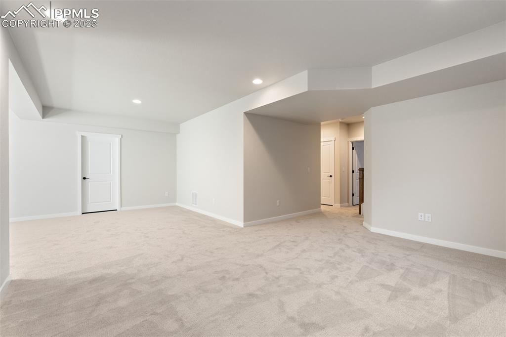 Image 21 of 50: Recreation Room