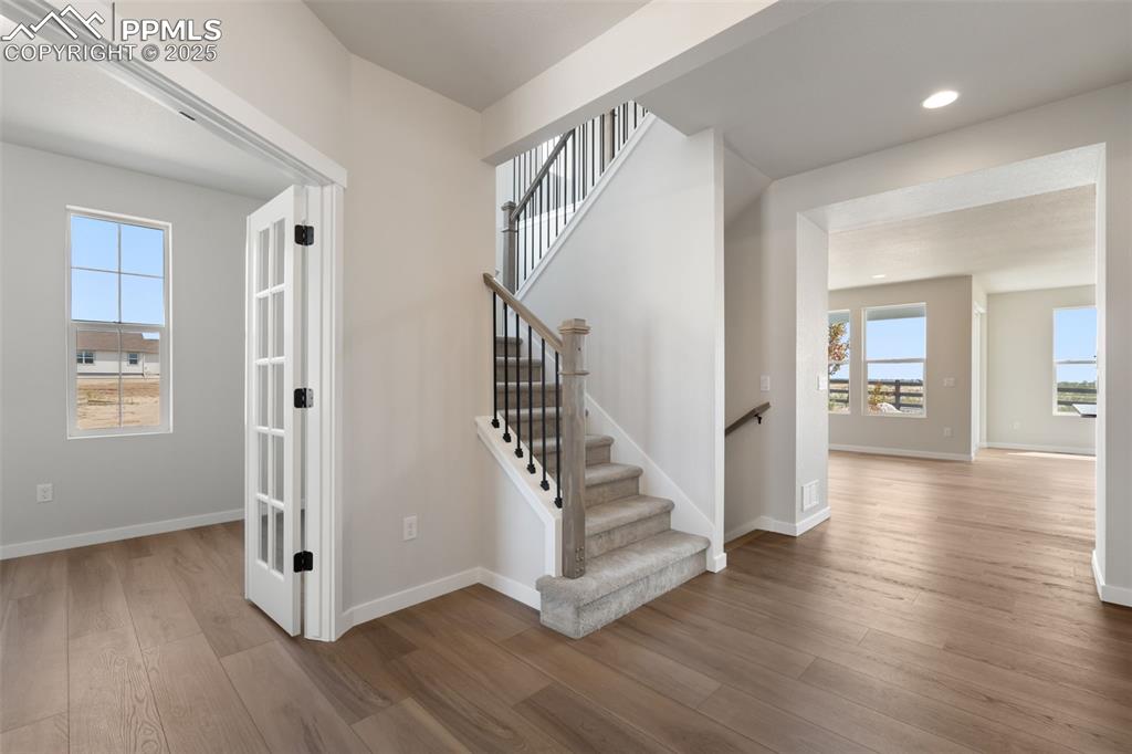 Image 3 of 50: Entry