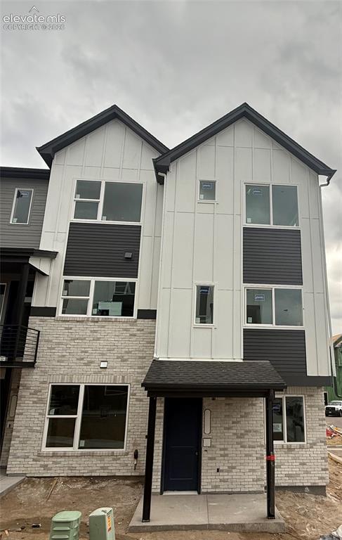 Image 1 of 4: Front of Structure