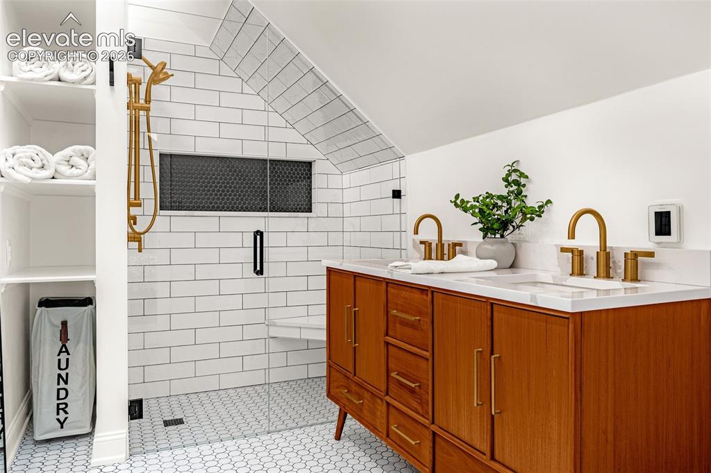 Image 21 of 49: Master Bathroom