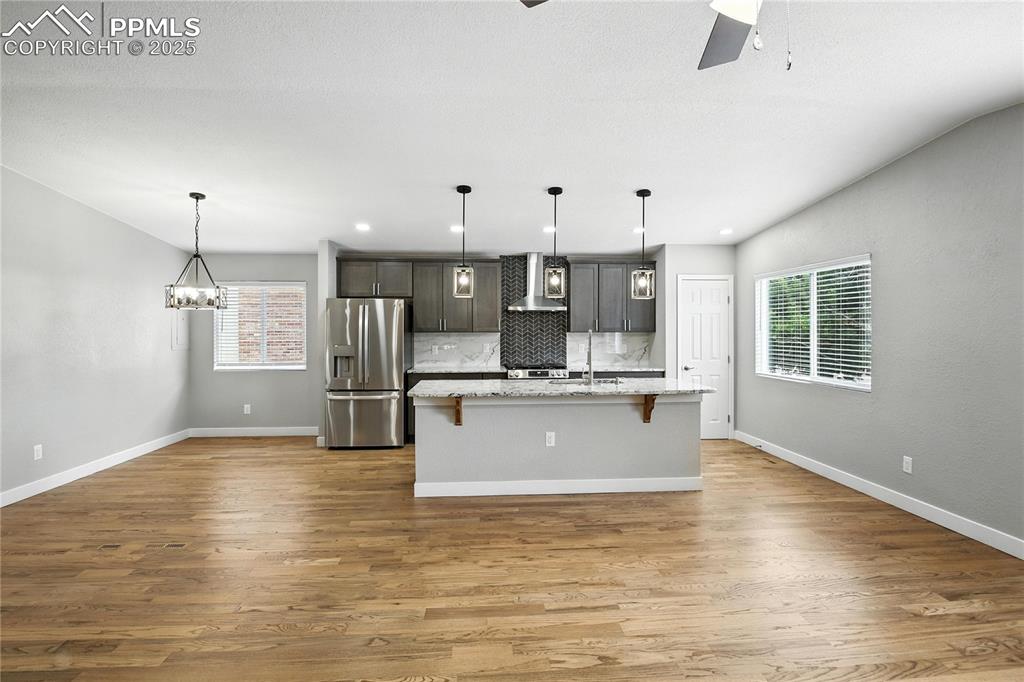 Image 7 of 38: Kitchen